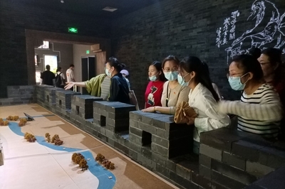中文與傳媒系赴亳州市城市展覽館開展主題黨日活動 深化文化教育，服務城市發展